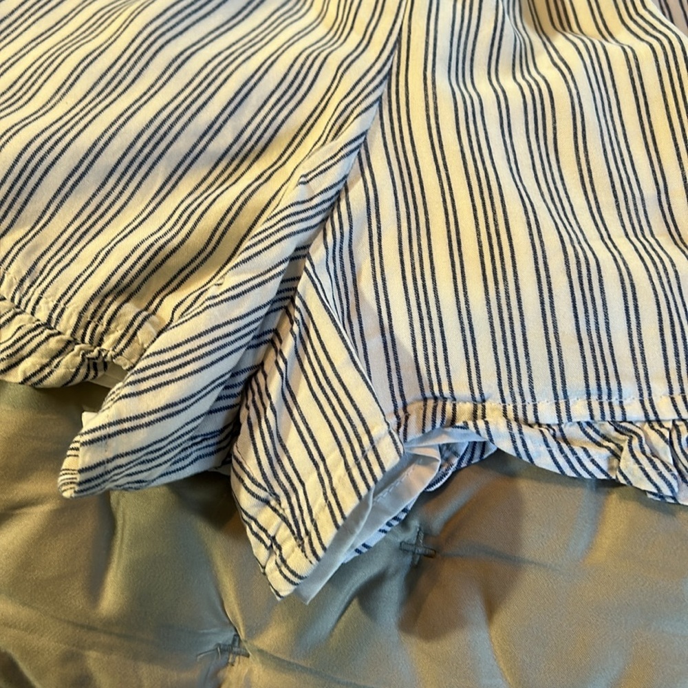 3 for 30$ Hollister Striped Off-Shoulder Romper - Picture 4 of 6